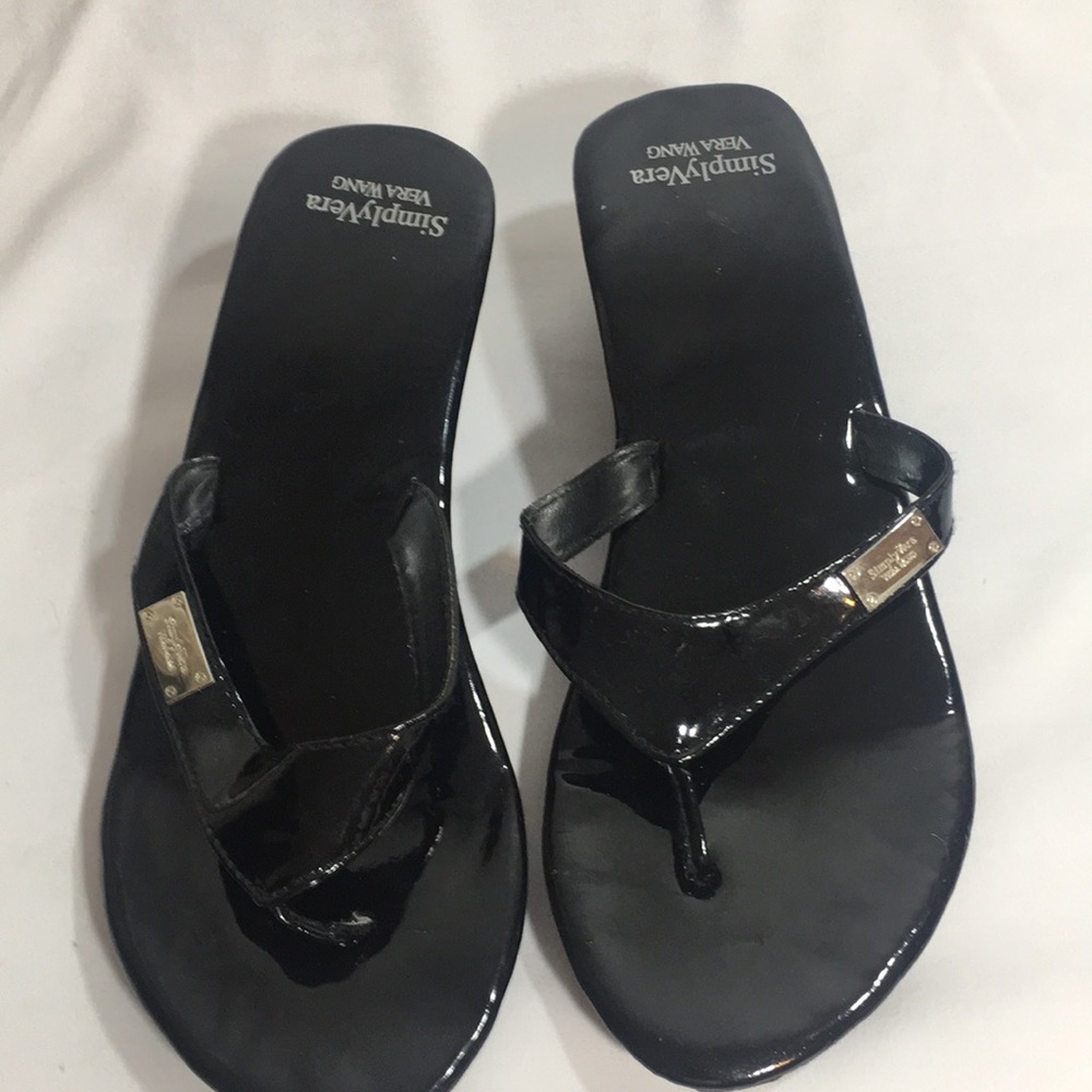 Simply Vera Vera Wang Black dressy sandals